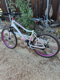 Mountain bike ( Giant)￼