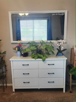 Queen size bedroom set