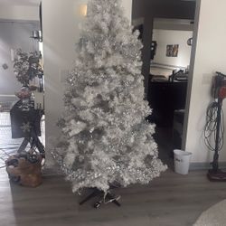 White Christmas Tree