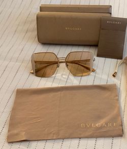 Eyeglass