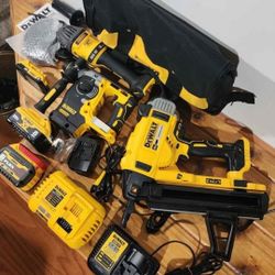 Dewalt (3) tool, (3) battery, (3) charger Combo