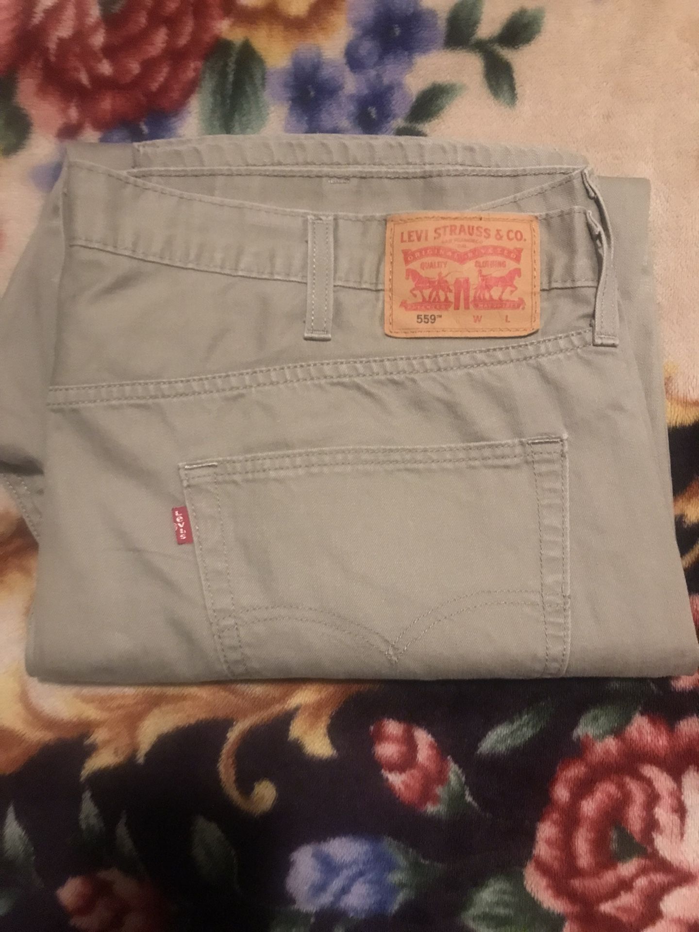 Biege Levi’s 559 w46 x l32