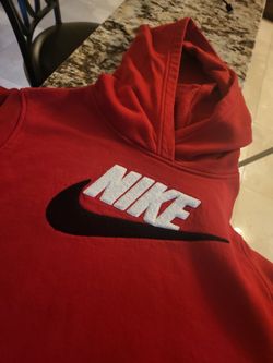 Nike red sweater size  Xl kids