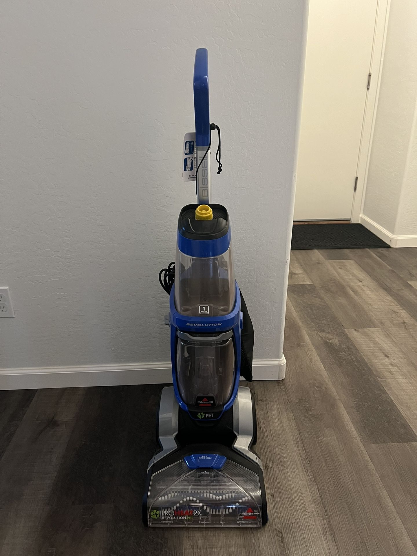 Brand New Carpet cleaner