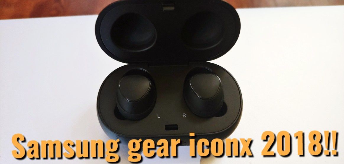 Like New Samsung Gear iconx 2018 wireless Headphones.