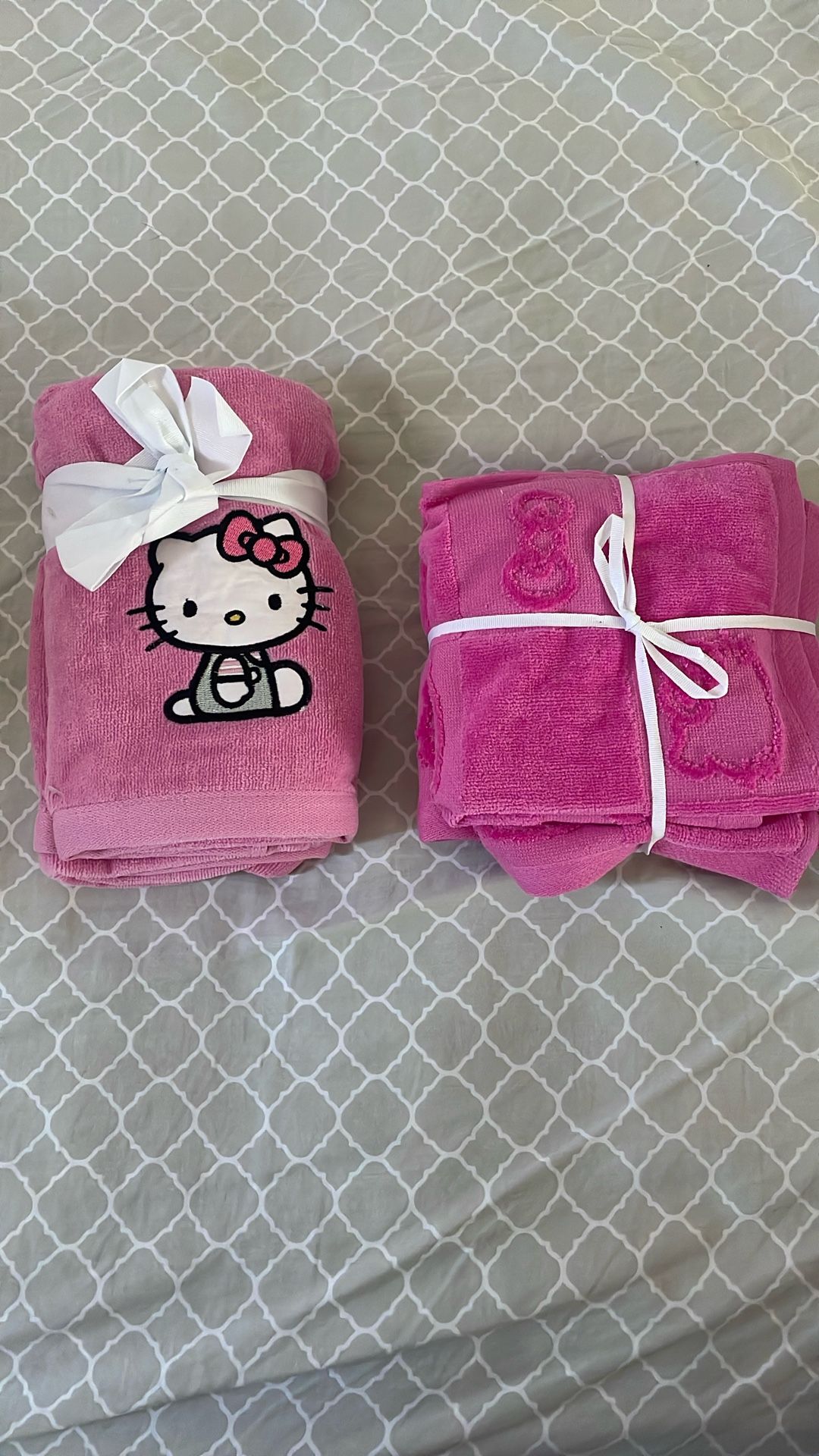 Hello Kitty Towels 
