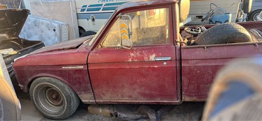 Datsun 1300 Pickup Truck Project