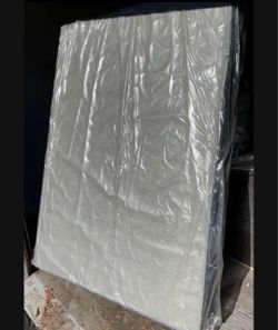 FULL SIZE BOXSPRING PICK UP TODAY