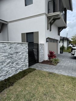 Modern Gates/Fences/Railings/ Mailbox Aluminum. PVC, Durafence And Wood Fence 