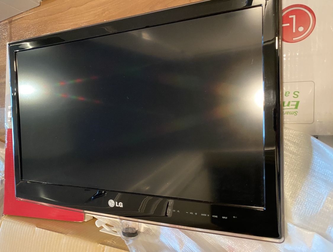 LG 26” LED TV