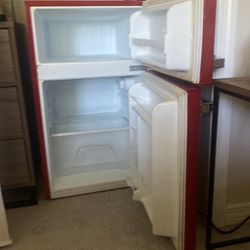 Galanz Refrigerator/Freezer