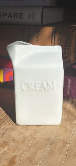 Fitz & Floyd Everyday White Porcelain “CREAM” Milk Carton Creamer