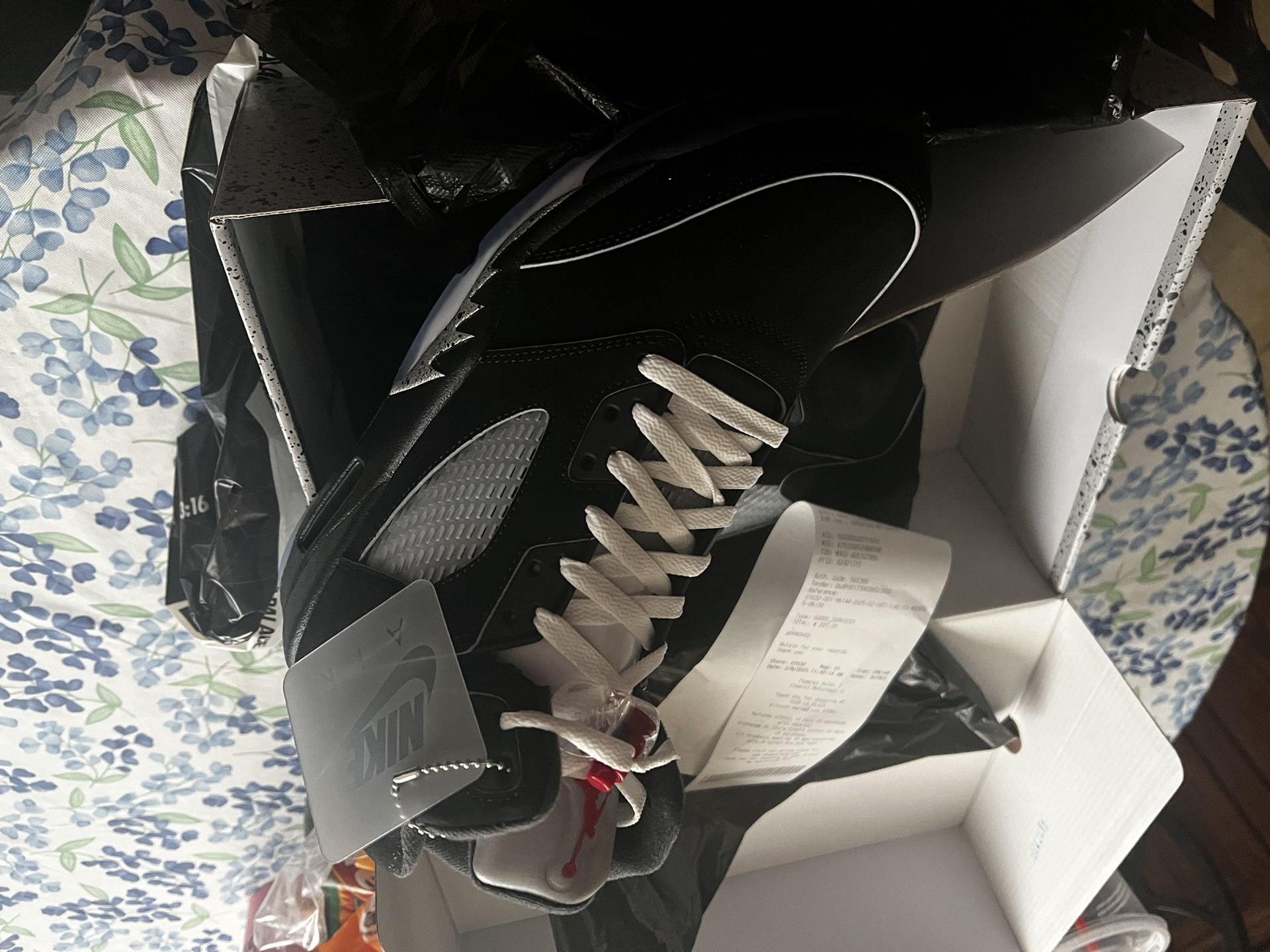 Air Jordan 5 Metallic