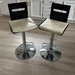 Leather Seat Bar Stools 