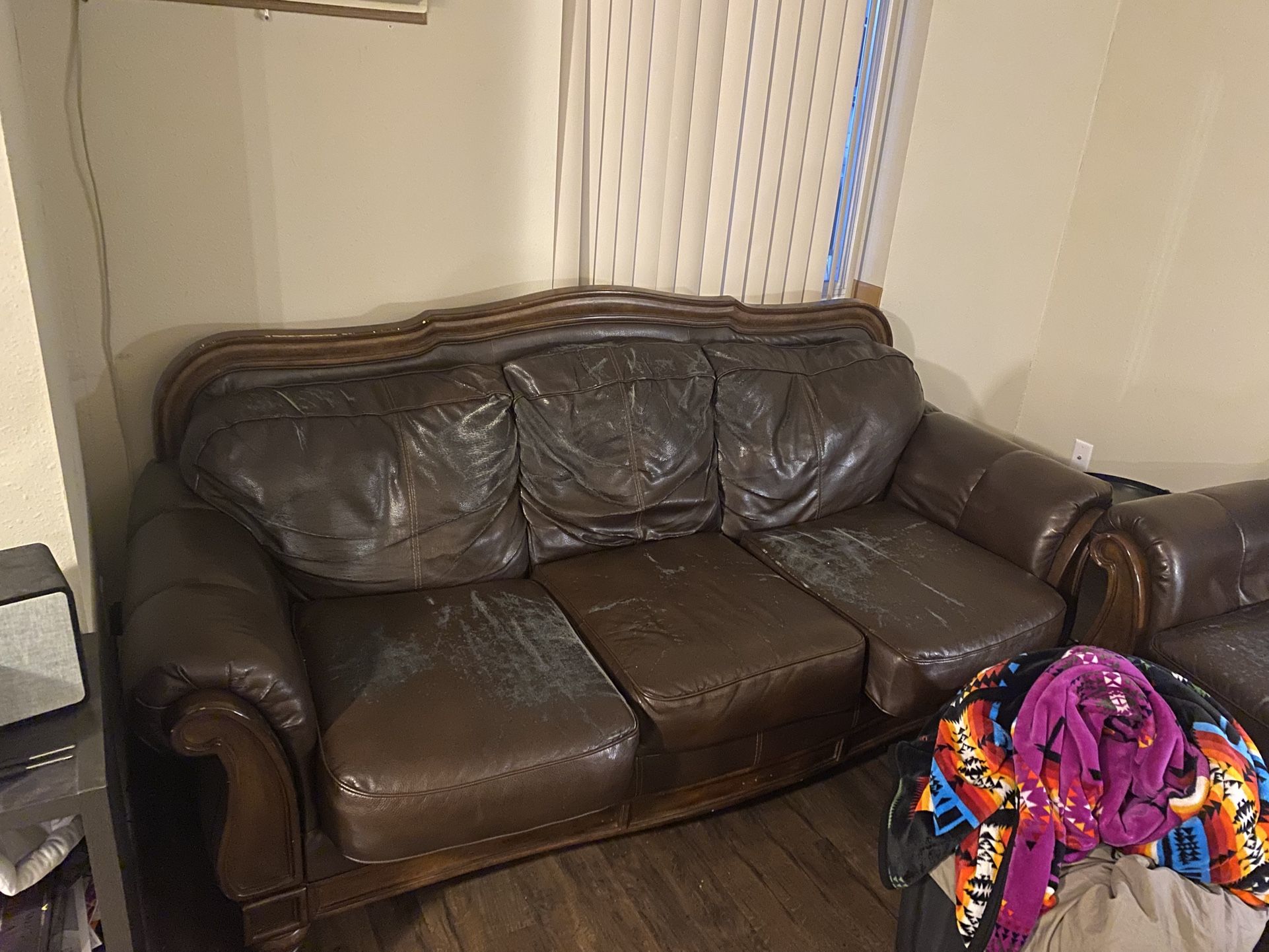 Free Couch/Couches