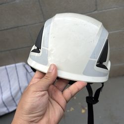 Hard hat with straps