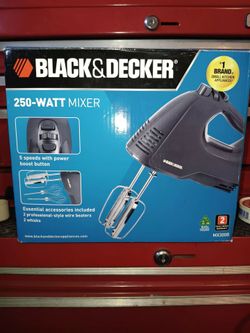 BLACK & DECKER MX300B 250 WATT MIXER AND CHARCOAL COMPANION DEEP DISH GRILL WOK