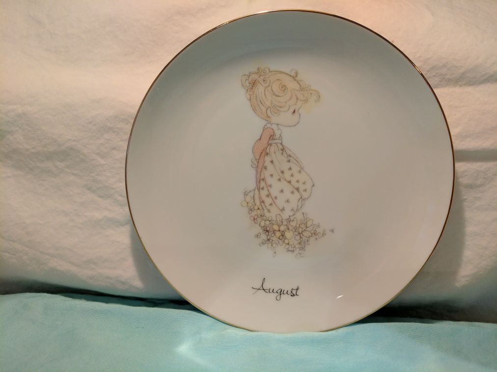 Precious Moments August mini plate