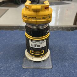Dewalt Compact Router (DCW600)