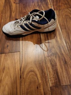 Vintage adidas running shoes top