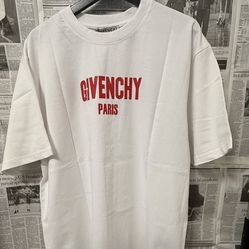 GIVENCHY