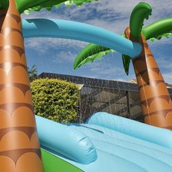 New Portable pool Water spray arch Two-step slide Ages 3+ Easy hose connection Heavy-duty handles Heavy-gauge PVC for long-term use Speedy inflation a