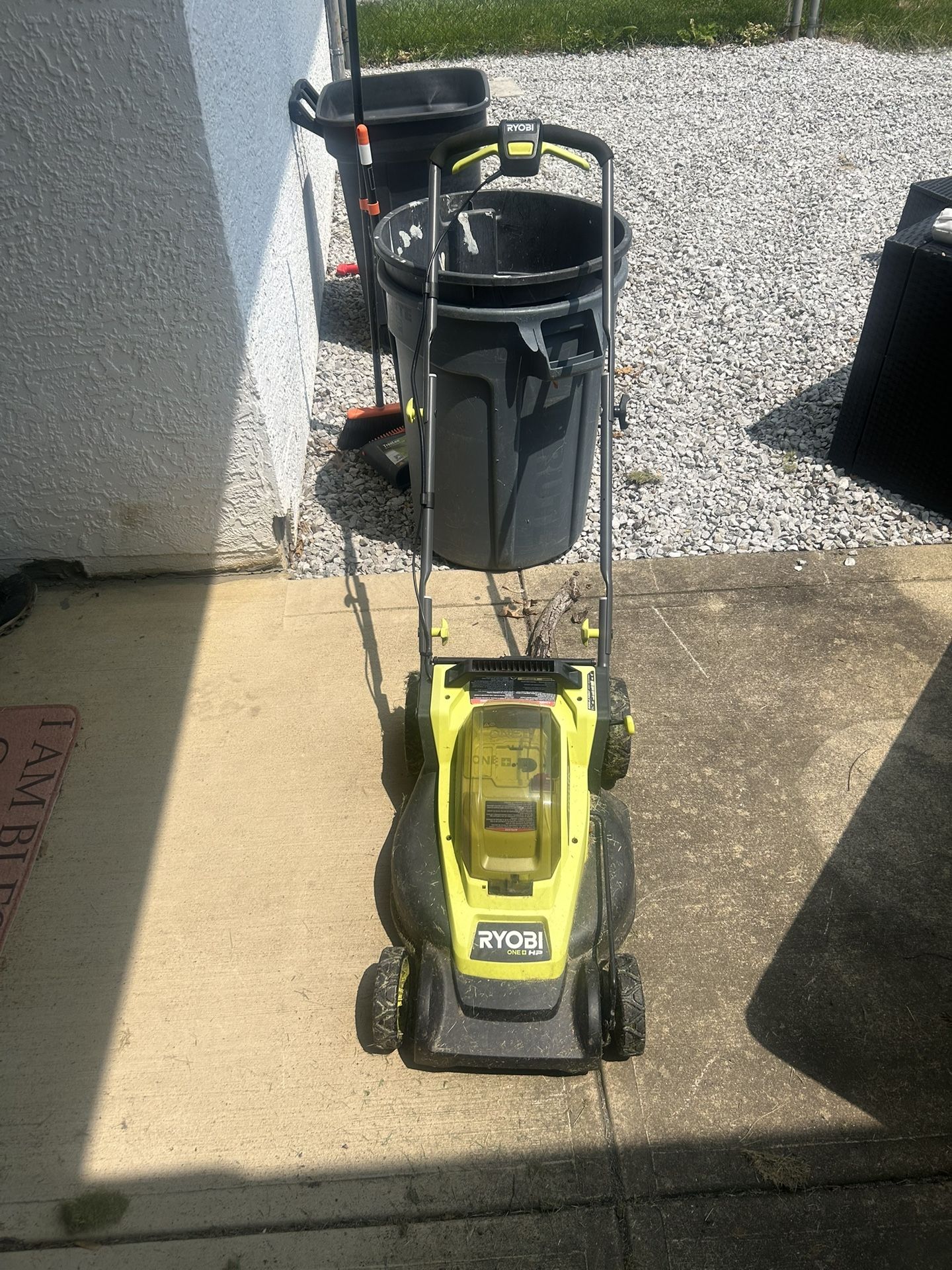 Electric Lawnmower & Battery Combo