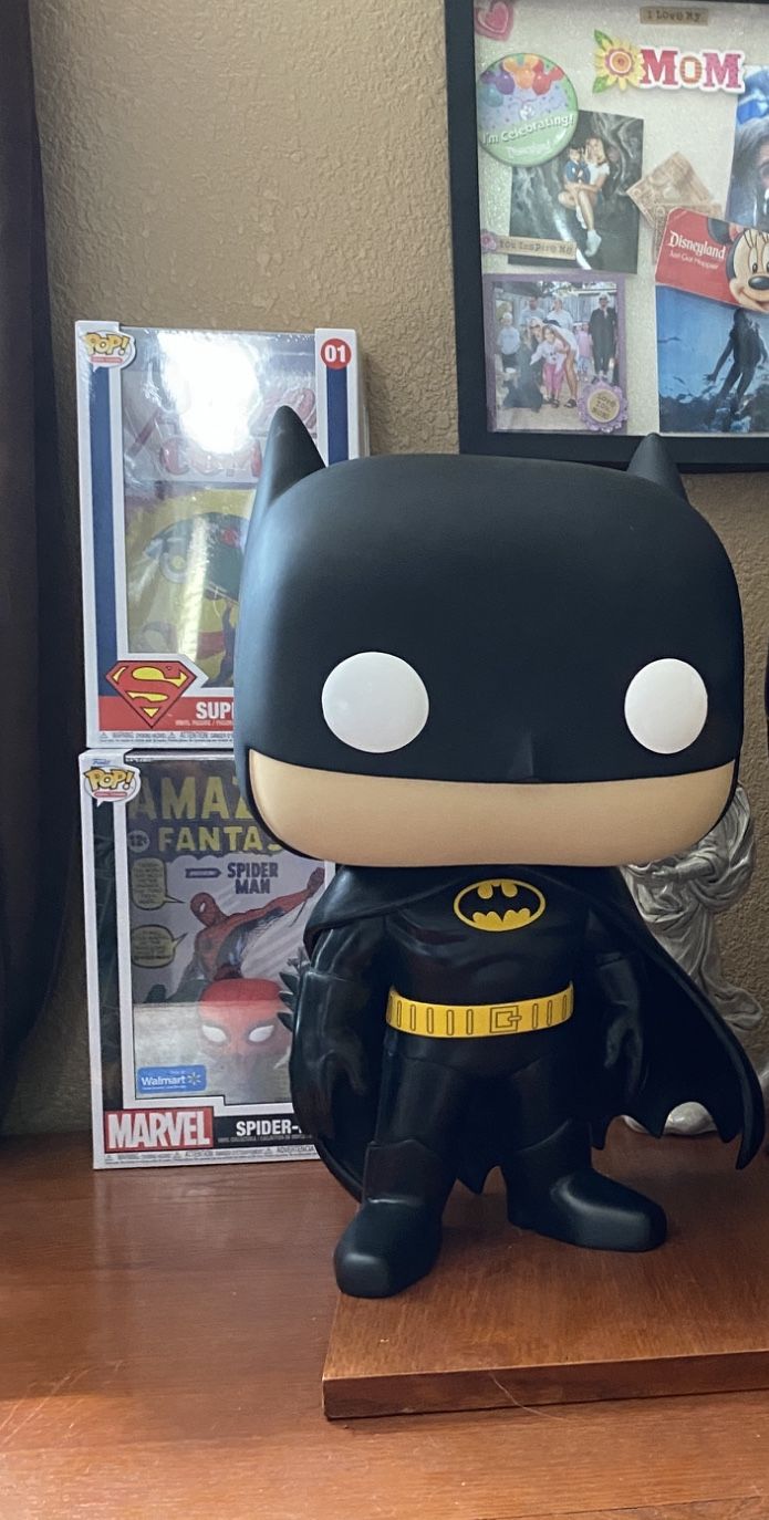 Funko Pop 18” Batman