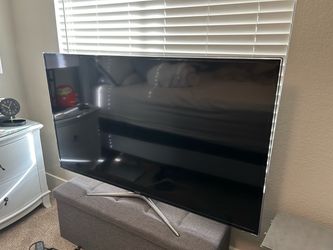 Samsung Flat Screen Smart TV 55”