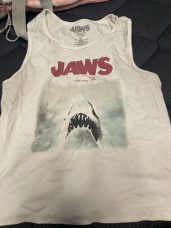 Jaws cropped shirt
