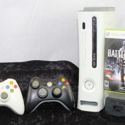 XBOX 360 Game Console 60GB HDD W/ 2 Controllers & 1 Game

