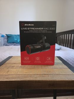Live streamer mic 330