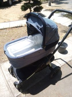 !! Baby Stroller/ Bassinet Top of the Line Peg Perego Team Firm Price