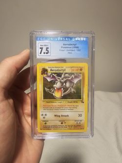 CGC Blue Label 7.5 (8) Aerodactyl Fossil Holo