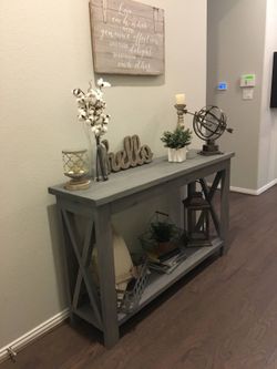 Entryway table