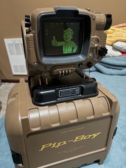 Fallout 4 Pip-Boy