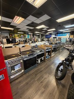 Gas & Electric Stoves (Take It Home In Payments/ llévatelo a casa en pagos)