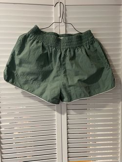 BDG Women's Green Athletic Shorts Elastic Waist Pull-On Size M