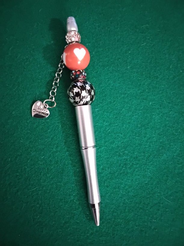 Bubble Gum Bead And Charm Pen DIY With Free Refill