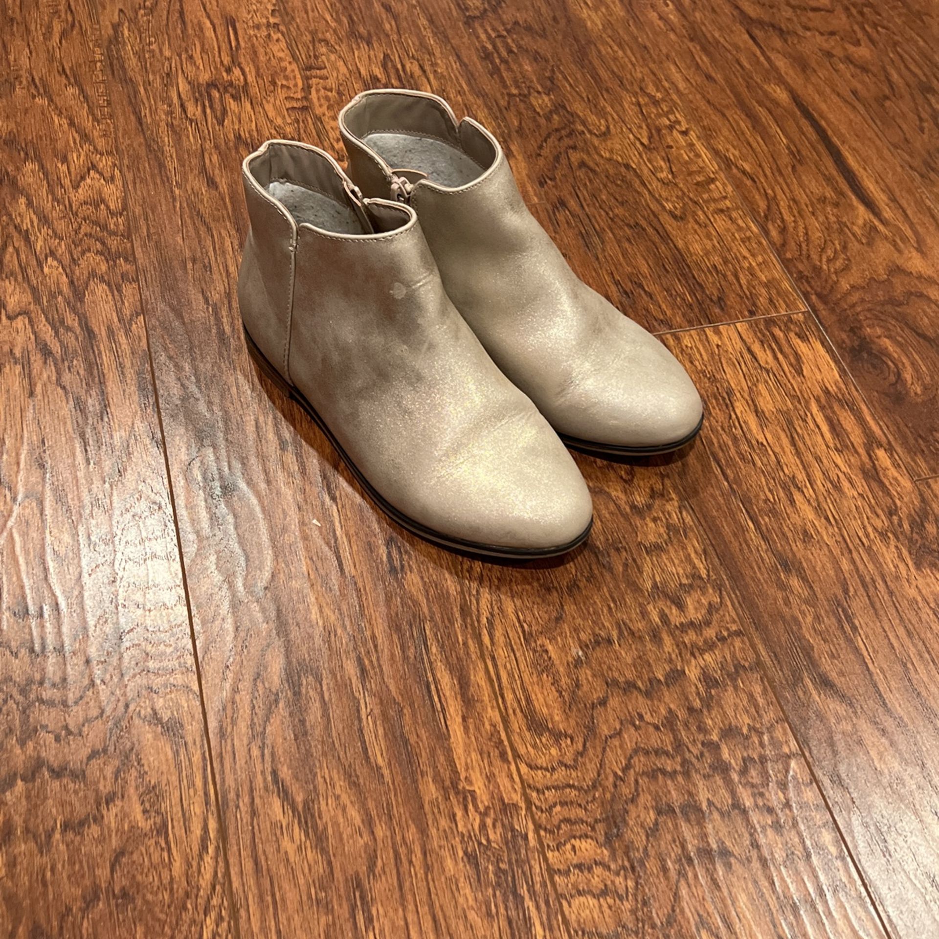 Cat & Jack- Girls Boots Size 3