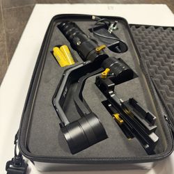 ikan Beholder 3-Axis Handheld Gimbal Stabilizer