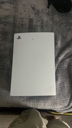 PS5 with damaged plate and controller without rubber