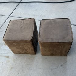 2 Ottomans With Removable Lid 