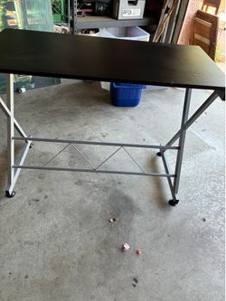 Desk . W 29.5” X 20” .H 30” .