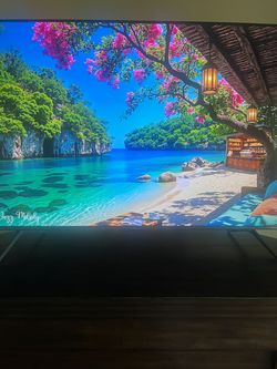 T55-inch CL Smart TV in Like-New Condition