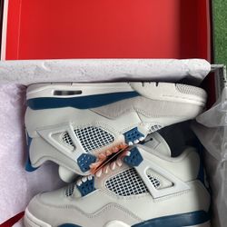 Air Jordan 4 Retro 'Military Blue' 2024