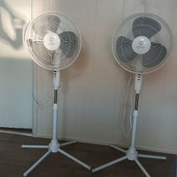 FAN(Ventilador)(Abanico)$15 each c/u