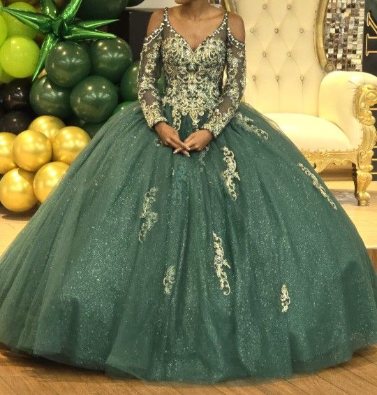 2 Dresses For Quinceanera Or Sweet 16