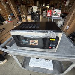 National RV-950S RV Trailer 1.0 cu.ft Mid-Size Built-In Microwave Oven 