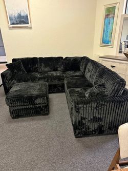 Black sectional Cordrouy sofa new